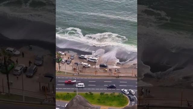 #shorts tsunami caught on camera#viral#shorts monetization #shorts tsunami caught on camera#viral#shorts monetization