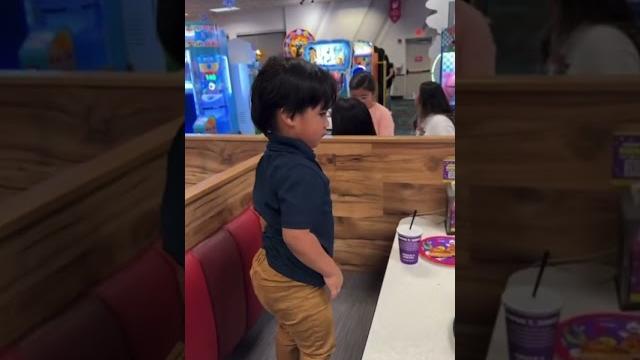 Dad and son fight over pizza, mom settles it #shorts Dad and son fight over pizza, mom settles it #shorts