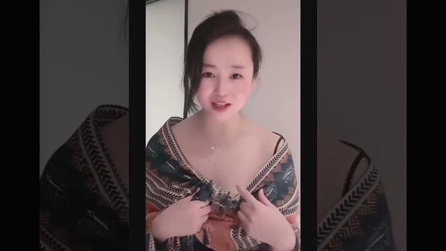 4k画质 #抖音闪现 #抖音走光 #漏点 #直播走光 后面发不出来了,大奶疯狂擦边 4k画质 #抖音闪现 #抖音走光 #漏点 #直播走光 后面发不出来了,大奶疯狂擦边