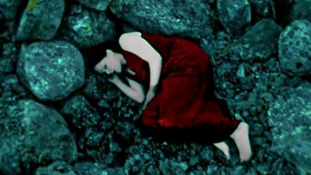 Nightwish - sleeping sun (official video) Nightwish - sleeping sun (official video)