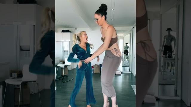 The tallest girl in the world #shorts The tallest girl in the world #shorts