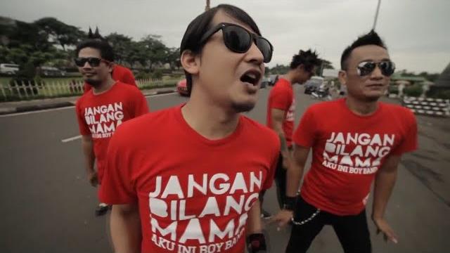 Tipe-x - boy band (official music video) Tipe-x - boy band (official music video)