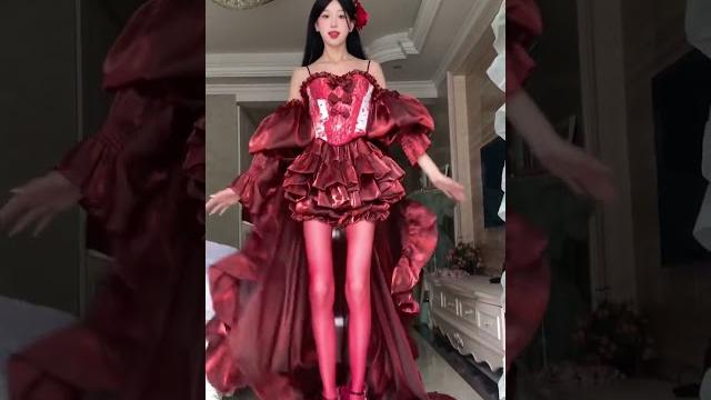 Chinese pretty girl 你的晓艺 丝袜 玉足#shorts #chinese #beautiful #viralvideo #reels #douyin #tiktok Chinese pretty girl 你的晓艺 丝袜 玉足#shorts #chinese #beautiful #viralvideo #reels #douyin #tiktok