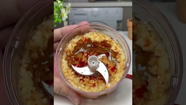 喜欢用蒜泥做菜的可以试试这个#捣蒜器#好物推荐#实用好物#居家好物 喜欢用蒜泥做菜的可以试试这个#捣蒜器#好物推荐#实用好物#居家好物