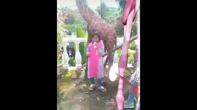 Putri nia ramadani Putri nia ramadani