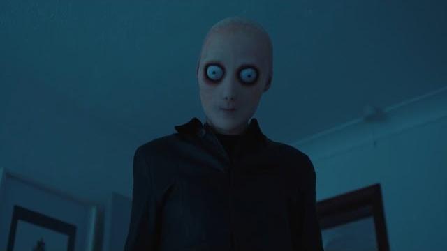 Оның көзіне қарама Оның көзіне қарама
