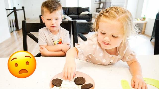 The candy challenge with toddler siblings (shocked) The candy challenge with toddler siblings (shocked)