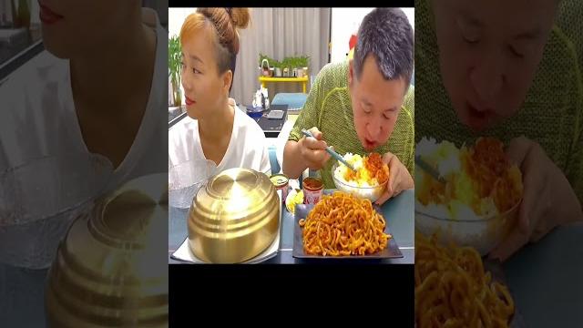 @isister #funny #eatingshow #eat#eating challenge#husband and wife eating food#mukbang #asmr eating @isister #funny #eatingshow #eat#eating challenge#husband and wife eating food#mukbang #asmr eating