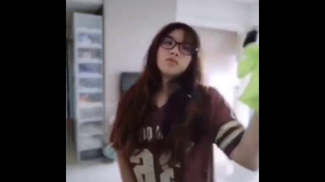 【抖音】擦镜子变身换装 【抖音】擦镜子变身换装