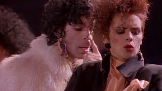 Prince - u got the look (official music video) Prince - u got the look (official music video)