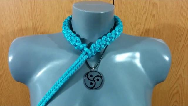Rope bondage tutorial: neck collar Rope bondage tutorial: neck collar