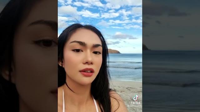 Huge tits pinay nips slips Huge tits pinay nips slips