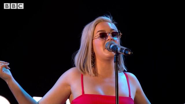 Anne marie - ciao adios (radio 1's big weekend 2017) Anne marie - ciao adios (radio 1's big weekend 2017)