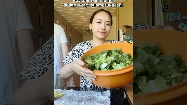 Ini jadinya kalau suami norwegia jahilin istri depan mertua #mixedcouple #funnyvideo Ini jadinya kalau suami norwegia jahilin istri depan mertua #mixedcouple #funnyvideo