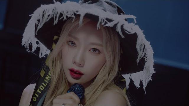 Taeyeon 태연 '어른아이 (toddler)' live clip Taeyeon 태연 '어른아이 (toddler)' live clip