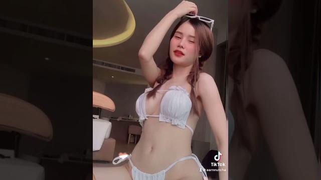 น้องเอิร์นบดอีกแล้ว fb: ณัฐชา รุจิพรพงษ์ น้องเอิร์นบดอีกแล้ว fb: ณัฐชา รุจิพรพงษ์