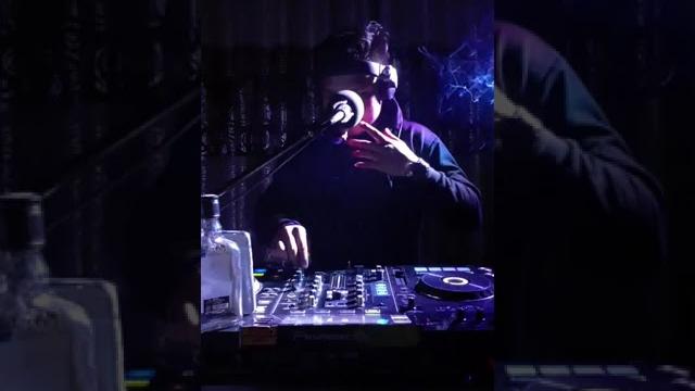 Dj guwing mixtap breakbeat 2022 Dj guwing mixtap breakbeat 2022