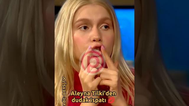 Aleyna tilki, canlı yayında dudaklarını mıncıklayıp dolgu olmadığını ispatlamaya çalışıyor @eseryene Aleyna tilki, canlı yayında dudaklarını mıncıklayıp dolgu olmadığını ispatlamaya çalışıyor @eseryene
