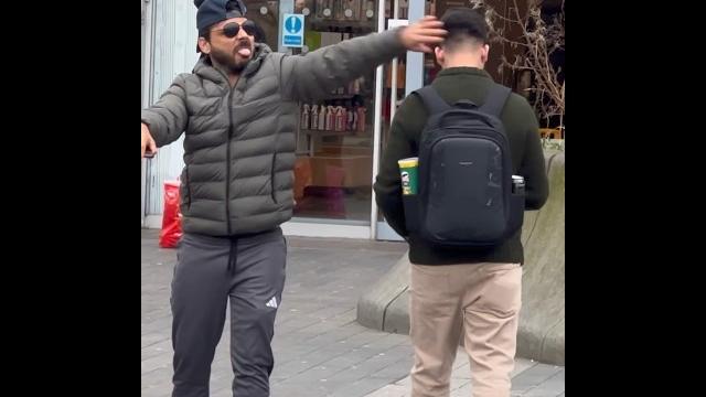 Blind man can’t see Blind man can’t see