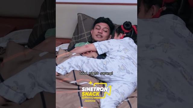 Hidup mey gak tenang karena temen kostnya! kok bisa Hidup mey gak tenang karena temen kostnya! kok bisa