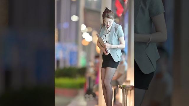 路边等车的丝袜ol lady 路边等车的丝袜ol lady