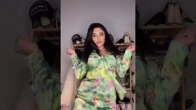 Sarem uysal en yeni tiktok videoları #shorts Sarem uysal en yeni tiktok videoları #shorts