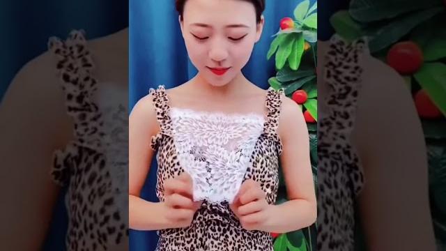 有这个防走光蕾丝抹胸,再也不怕走光了#好物推荐#女神必备#生活小妙招#谁穿谁好看 有这个防走光蕾丝抹胸,再也不怕走光了#好物推荐#女神必备#生活小妙招#谁穿谁好看