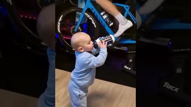 最幼齒補給員#shorts 最幼齒補給員#shorts