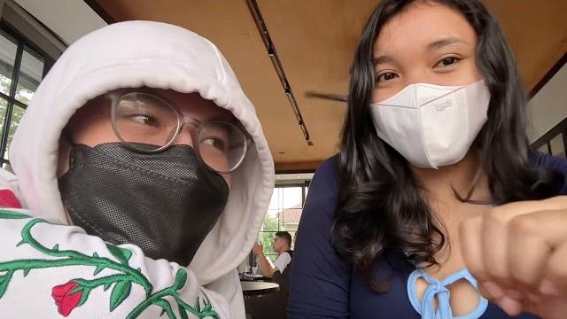 Gabut di starbucks Gabut di starbucks