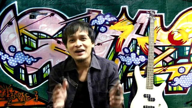 Heboh tkw di ajak vidiocall disuruh telanjang Heboh tkw di ajak vidiocall disuruh telanjang