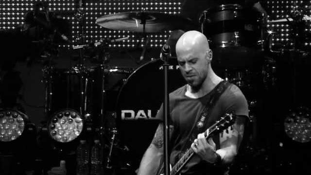 Chris daughtry - "in the air tonight" (live cover w/ brad arnold) Chris daughtry - "in the air tonight" (live cover w/ brad arnold)