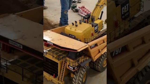 Huge rc dump truck cost over $4000 dollars Huge rc dump truck cost over $4000 dollars