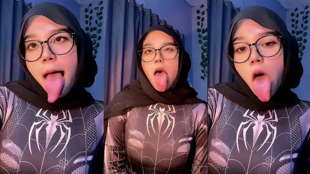 Live hijab comel cosplay venom Live hijab comel cosplay venom