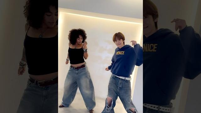 𝙀𝙡𝙚𝙫𝙖𝙩𝙚 𝙒𝙝𝙖𝙩 𝙔𝙤𝙪 𝘿𝙤!! #elevator with #umi #백현 #baekhyun 𝙀𝙡𝙚𝙫𝙖𝙩𝙚 𝙒𝙝𝙖𝙩 𝙔𝙤𝙪 𝘿𝙤!! #elevator with #umi #백현 #baekhyun