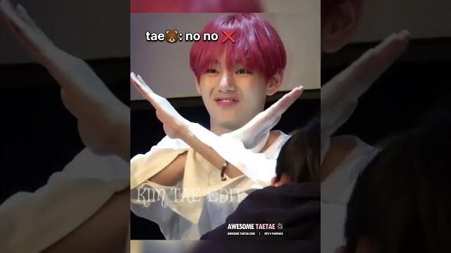 The way taehyung cutely replying army girl#bts #taehyung #shorts The way taehyung cutely replying army girl#bts #taehyung #shorts