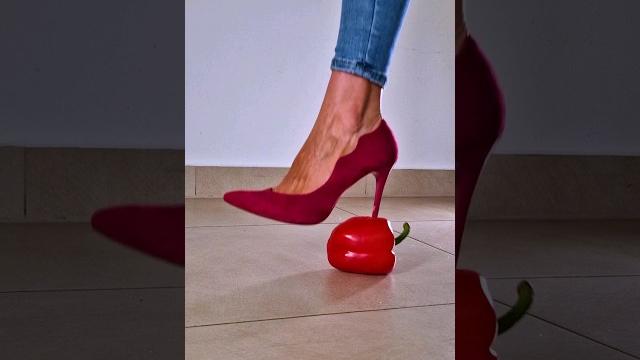 Experiment crushing fruit & vegetables #asmr #crush Experiment crushing fruit & vegetables #asmr #crush