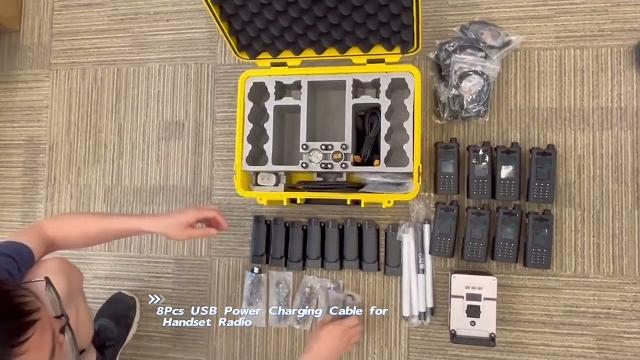 Portable tactical vhf manet radio Portable tactical vhf manet radio