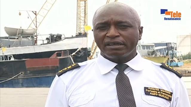 Inzira yo mu mazi mu kuzana igitoro yotwara ica kane c’uburyo bukoreshwa giciye mw’ibarabara Inzira yo mu mazi mu kuzana igitoro yotwara ica kane c’uburyo bukoreshwa giciye mw’ibarabara