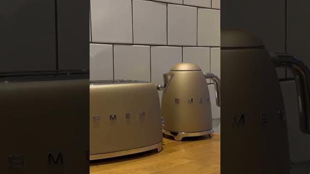 Smeg electric kettle and toaster matte champagne Smeg electric kettle and toaster matte champagne
