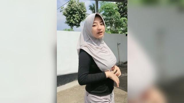 Kompilasi tiktok leona kanza Kompilasi tiktok leona kanza