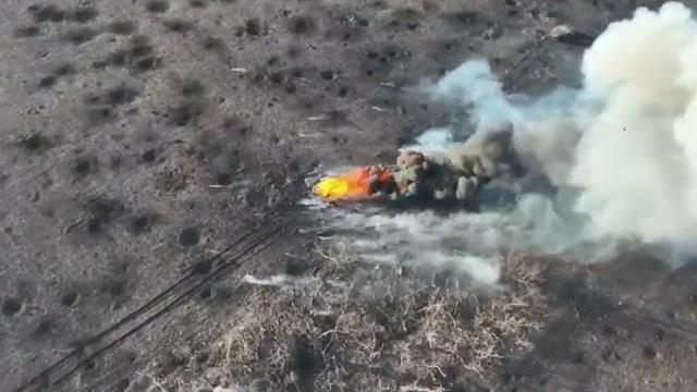 Эпический взрыв российского танка под угледаром – 72-я бригада всу продолжает отражать атаки. Эпический взрыв российского танка под угледаром – 72-я бригада всу продолжает отражать атаки.