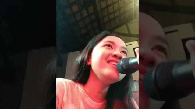 Biduan karaoke #biduancantik #karaoke #dangdut Biduan karaoke #biduancantik #karaoke #dangdut