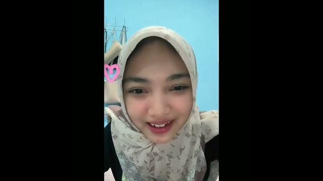 Yayarasyid sihijab yang lagi viral !!! hijab live _ live viral #livestream #viralvideo #hijab Yayarasyid sihijab yang lagi viral !!! hijab live _ live viral #livestream #viralvideo #hijab