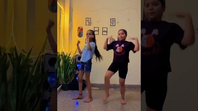 Chiya chaiya song ️panya and tanisha Chiya chaiya song ️panya and tanisha