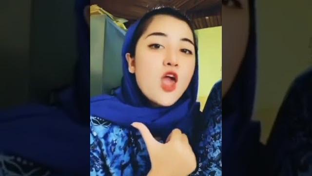 Pns cantik goyang tiktok bestie Pns cantik goyang tiktok bestie