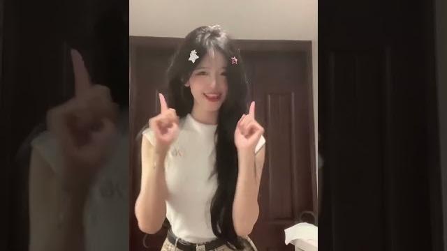那些回眸一笑百媚生的,傲人身材长腿美女 #美女 #dance #cute 那些回眸一笑百媚生的,傲人身材长腿美女 #美女 #dance #cute