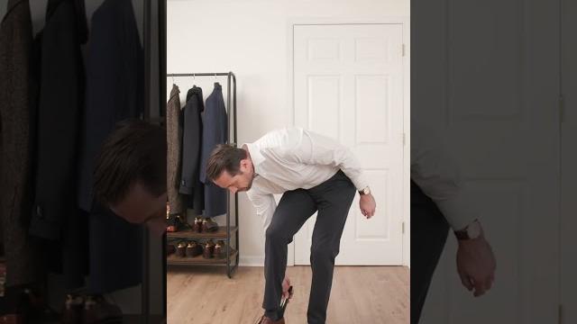 Two ways to do business casual outfits Two ways to do business casual outfits