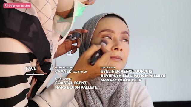 Lagi di makeup-in devi @curly5758 Lagi di makeup-in devi @curly5758