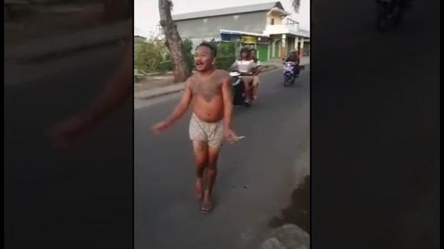 Cowo bertato joget dangdut Cowo bertato joget dangdut