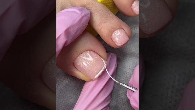 Френч на ногах делать легче? #gelnails #pedicure #nails Френч на ногах делать легче? #gelnails #pedicure #nails